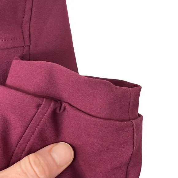 The North Face Women's Dark Red Ski Jacket - Picture 13 of 15